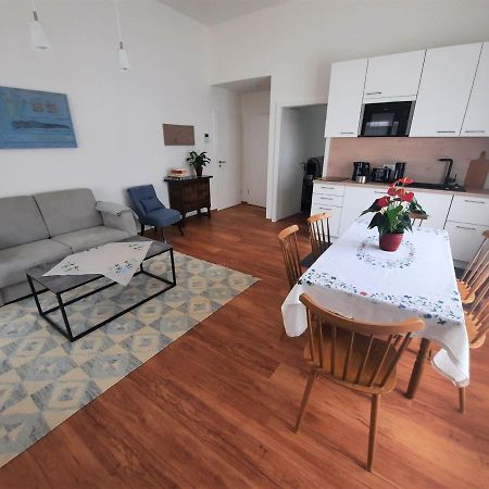 Ferienwohnung Altstadthaus โอเบอร์เคียร์ช ภายนอก รูปภาพ
