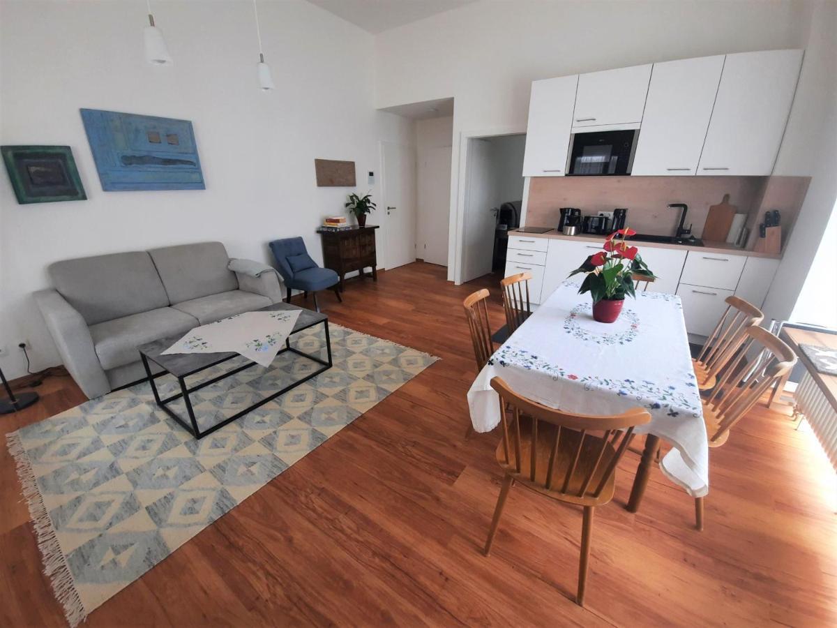 Ferienwohnung Altstadthaus โอเบอร์เคียร์ช ภายนอก รูปภาพ